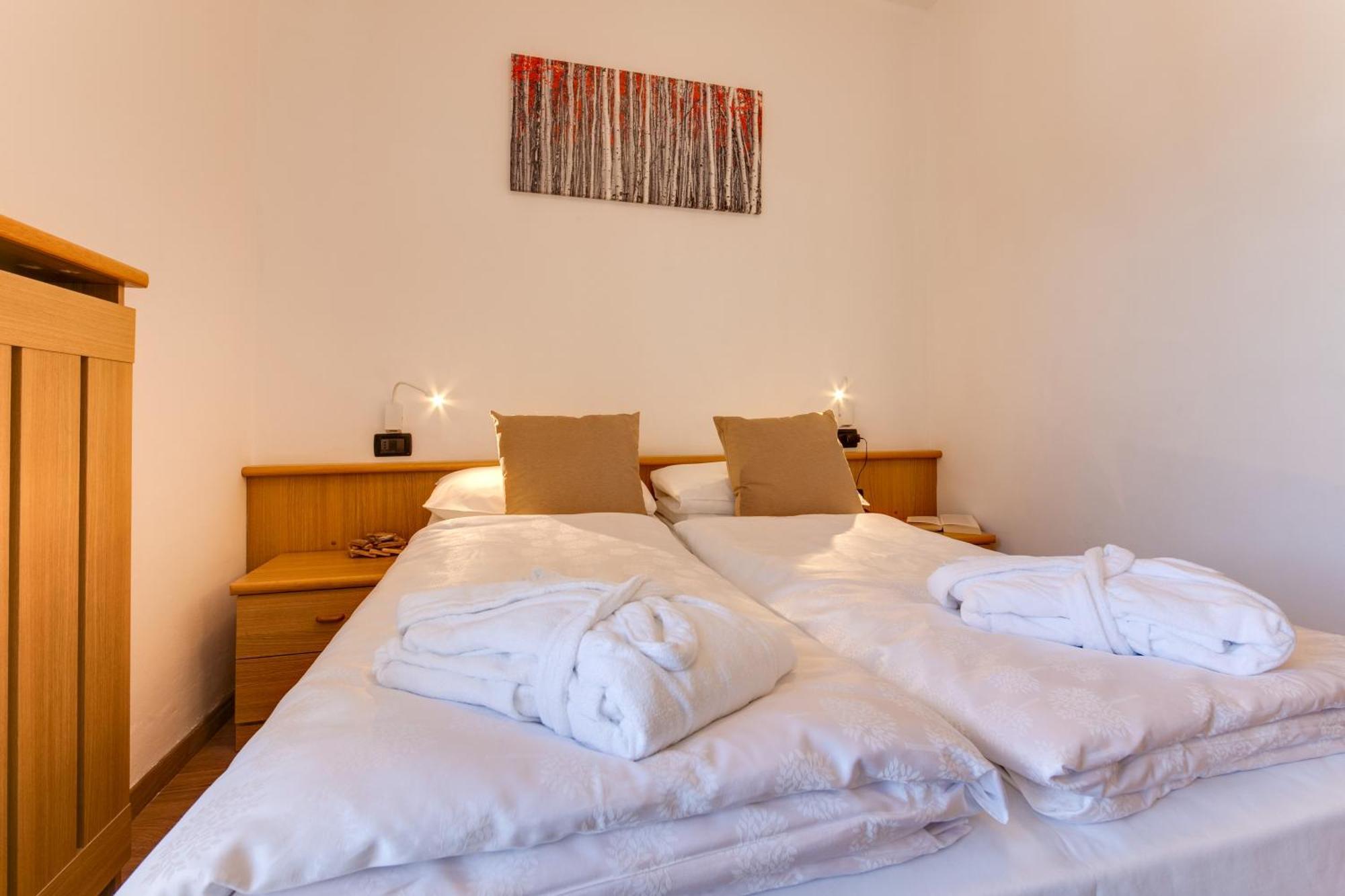 Hotel Bellamonte Predazzo Quarto foto